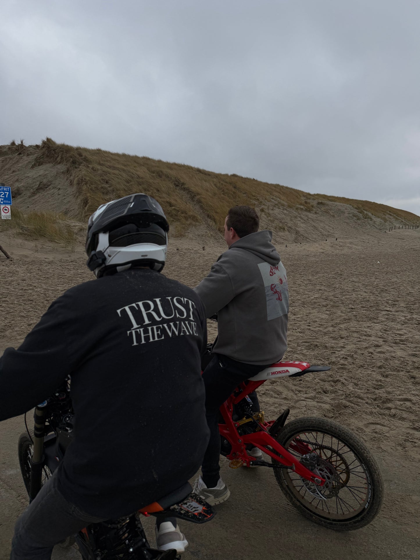 Wavy longsleeve